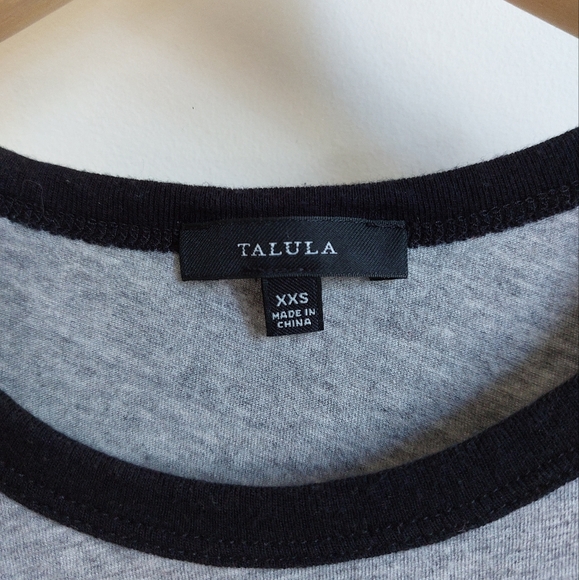 Aritzia grey and black baseball crop top size xxs - Picture 3 of 5